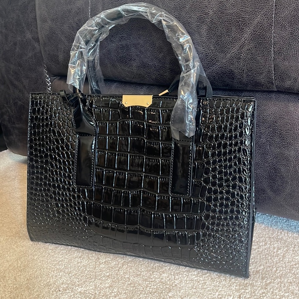 Black and Gold Handbag/Tote-bag *BRAND NEW*